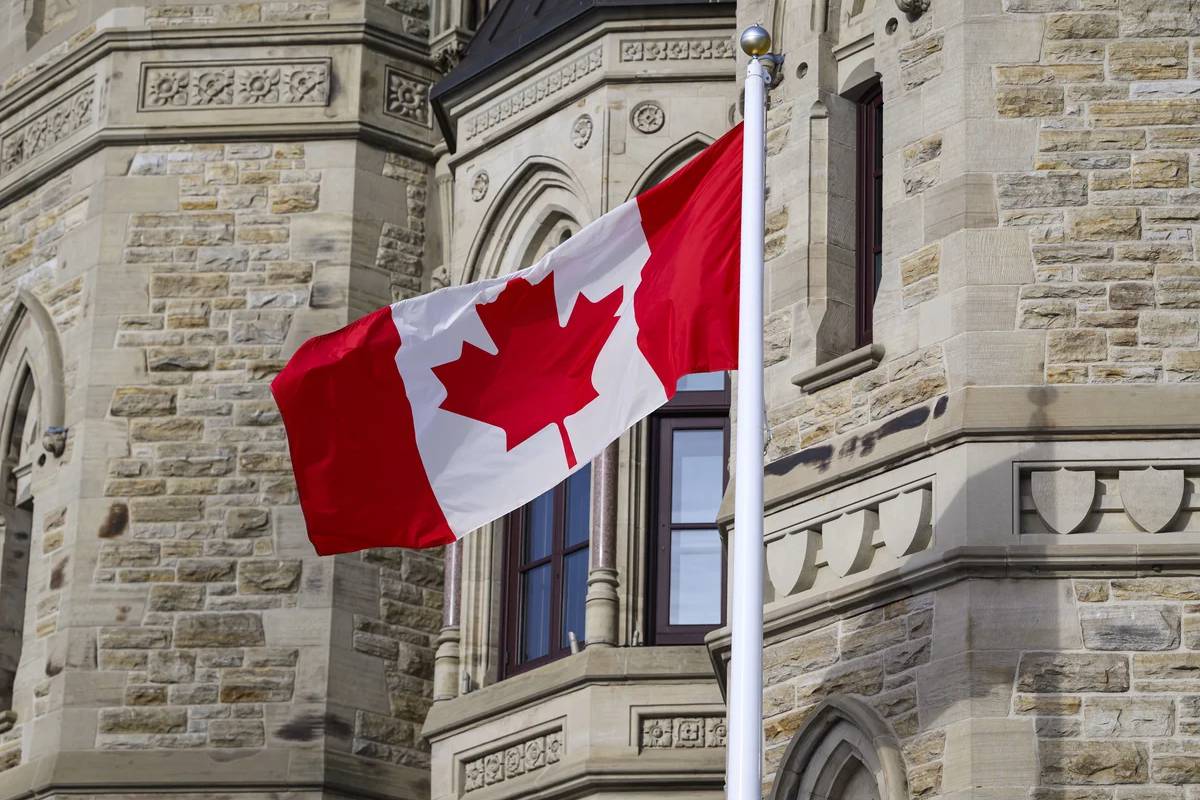 கனடாவில் ஒன்லைன் வாயிலாக அதிகரித்துவரும் இனவெறுப்பு | Racial Discrimination Rise Via Online In Canada