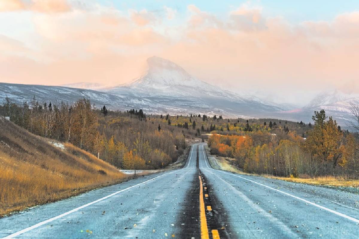 எல்லைச் சாலையை மூடும் அமெரிக்கா: கனடா, அமெரிக்க மக்களை கோபமடையச் செய்துள்ள விடயம் | Us To Close Montana Route Make Albertas Angry