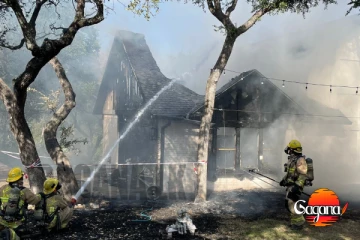 යුද්ධේ නිසා ඉන්ධන ගබඩා කරගත්ත ගෙයක් ගිනි අරන්