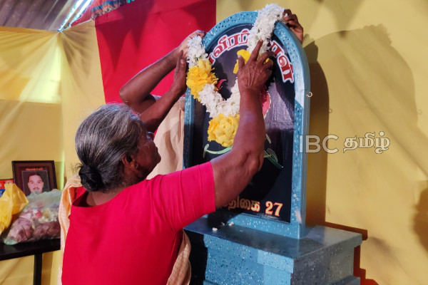 வவுனியாவில் உணர்வெழுச்சியுடன் இடம்பெற்ற மாவீரர் நினைவேந்தல் நிகழ்வு | Maaveerar Commemoration Event In Vavuniya