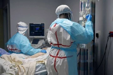 ஒரே வாரத்தில் 700% அதிகரிப்பு... கடந்த 24 மணி நேரத்தில் லட்சம் கடந்த பாதிப்பு