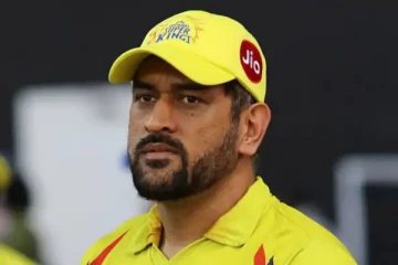 கண் கலங்கிய தோனி - சென்னை அணிக்கு அநியாயம் பண்ணிட்டாங்க : சீனிவாசன் பேச்சு