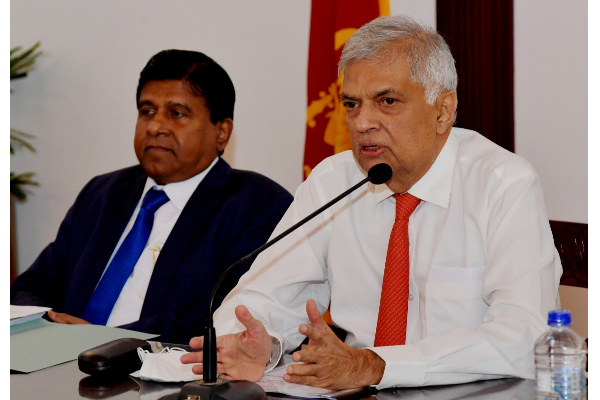 ரணில் முதன் முதலாக பங்கேற்ற ஆளும் கட்சி கூட்டம்! | Sri Lanka Podujana Peramuna Gotabaya Ranil