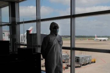 இலங்கை விமான நிலையங்களில் இன்று நள்ளிரவு முதல் அமுலுக்கு வரும் நடவடிக்கை!