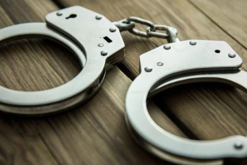 හිටපු මන්ත්‍රීවරයෙකුගේ බිරිඳට උල් ආයුධයකින් ප්‍රහාරයක්..