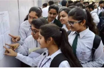 10,12ஆம் வகுப்பு பொதுத்தேர்வு முடிவுகள் வெளியானது..!