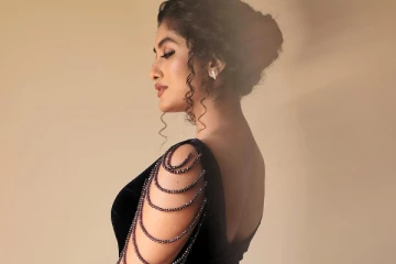 காற்றுக்கென்ன வேலி சீரியல் நடிகை பிரியங்கா ஹாட் போட்டோஷூட்