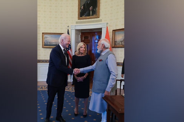 narendra-modi-joe-biden-viral-video