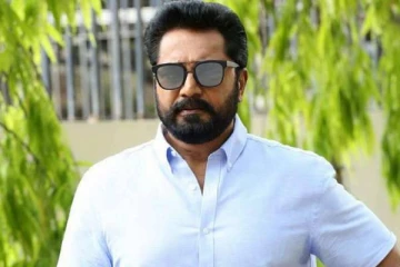 நடிகர் சரத்குமாரின் மொத்த குடும்பத்தை பார்த்துள்ளீர்களா?- லேட்டஸ்ட் க்ளிக்