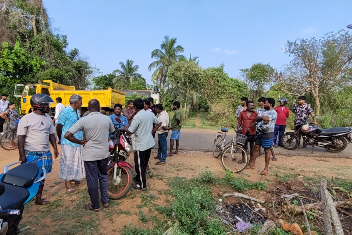 நள்ளிரவில் தமிழர் பகுதியை உலுக்கிய பயங்கரம் ; சகோதரிக்கு சகோதரனால் நிகழ்த்தப்பட்ட பெரும் கொடூரம் | Sister Killed In Brother S Knife Attack Vavuniya