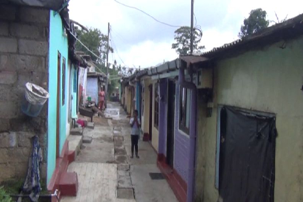 பொகவந்தலாவ பகுதியில் மண்சரிவு - 22 பேர் பாதிப்பு(Video) | Landslide Bogawantalawa 22 People Affected