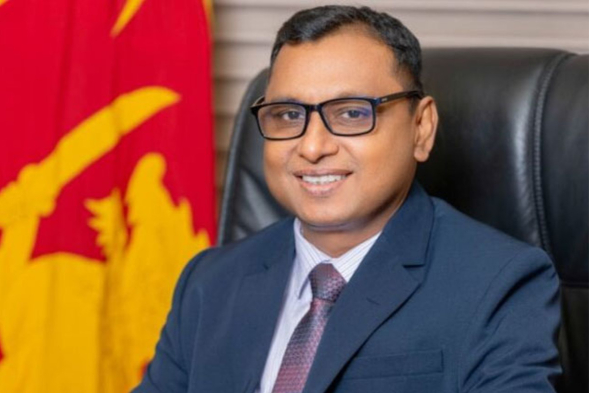 ஒரு மருத்துவரை உருவாக்க 60 இலட்சம் ரூபாவிற்கும் மேல் அரசாங்கம் செலவிடுகின்றது | Over Rs 6 Million Spent To Train A Doctor ஒரு மருத்துவரை உருவாக்க 60 இலட்சம் ரூபாவிற்கும் மேல் அரசாங்கம் செலவிடுகின்றது | Over Rs 6 Million Spent To Train A Doctor