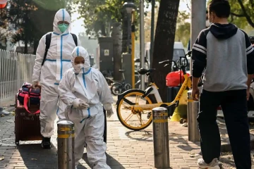 சீனாவில் மீண்டும் வேகமெடுக்கும் கொரோனா!