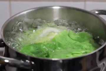 முட்டைகோஸ் வேகவைத்த நீரை குடிப்பதனால் கிடைக்கும் நன்மைகள் என்ன தெரியுமா?