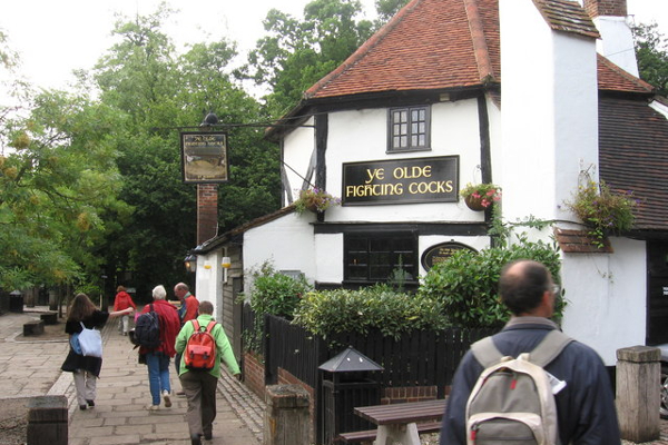 பிரித்தானியாவில் மிக பழமையான மதுபான விடுதிக்கு ஏற்பட்ட நிலை! கவலையில் மக்கள் | Uk Re Olde Fighting Cocks Closed Heavy Loss Corona பிரித்தானியாவில் மிக பழமையான மதுபான விடுதிக்கு ஏற்பட்ட நிலை! கவலையில் மக்கள் | Uk Re Olde Fighting Cocks Closed Heavy Loss Corona