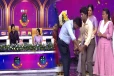 சரிகமப - வில் எதிர்பாராமல் 6வது இறுதிச்சுற்று போட்டியாளர் தெரிவு! காலில் விழுந்த தந்தை