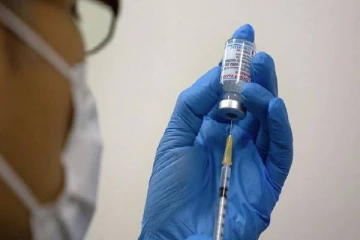 அமெரிக்காவின் தடுப்பூசியை செலுத்தும் பணியை நிறுத்தியது ஜப்பான்