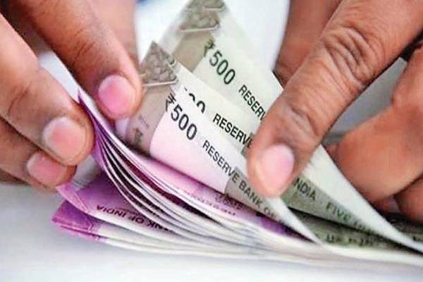 உண்மையில் ஏடிஎம்மில் 500 ரூபாய் நோட்டுகள் இருக்காதா? விளக்கம் இதோ | Are 500 Rupee Notes Really Banned From Atms