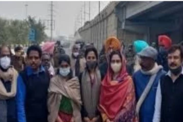 டெல்லியில் போராடும் விவசாயிகளை சந்திக்க சென்ற தமிழக எம்.பி.க்கள்!