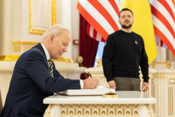 AMRAAM விமான ஏவுகணை உக்ரைனுக்கு வழங்க அமெரிக்கா திட்டம்: யூரி இக்னாட் தகவல்