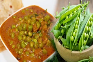 சப்பாத்தி, பூரிக்கு அச்த்தல் சுவையில் கிரேவி செய்யணுமா? வெறும் 10 நிமிடங்கள் போதும்