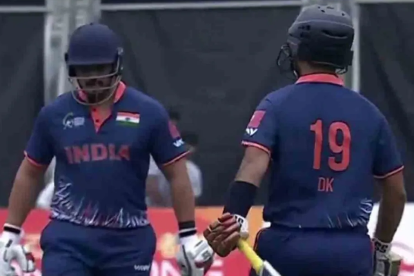 பாகிஸ்தானுடனான போட்டியில் குறுக்கிட்ட மழை - 2 ஓட்டங்கள் வித்தியாசத்தில் இந்தியா வெற்றி | India Won By 2 Runs Vs Pak In Hong Kong Sixes பாகிஸ்தானுடனான போட்டியில் குறுக்கிட்ட மழை - 2 ஓட்டங்கள் வித்தியாசத்தில் இந்தியா வெற்றி | India Won By 2 Runs Vs Pak In Hong Kong Sixes