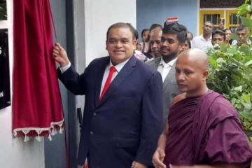 මෙරට ඩොලර් ප්‍රශ්ණය ගැන ධම්මික පෙරේරා ගෙන් විශේෂ හෙළිදරව්වක්.(VIDEO/PHOTOS)