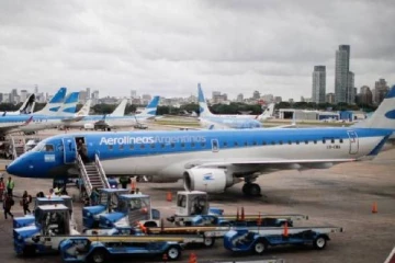 கூட்டமாக அர்ஜென்டினாவுக்கு படையெடுக்கும் நிறைமாத கர்ப்பிணிகள்: வெளிவரும் பின்னணி