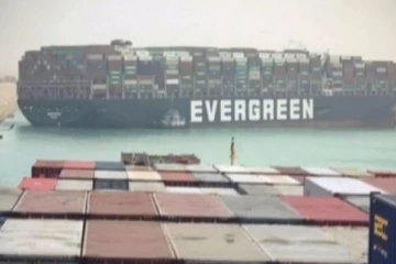 சுயஸ் கால்வாயில் சிக்கிய கப்பல் - இலங்கையில் அதிகரிக்குமா எரிபொருள் விலை? அரசாங்கம் வெளியிட்ட அறிவிப்பு