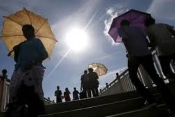 கொழும்பு உள்ளிட்ட பல மாவட்டங்களில் அடுத்த மாத நடுப்பகுதி வரை நீடிக்கும் வெப்பம்