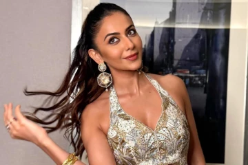 ராகுல் ப்ரீத் சிங்.. செம கிளாமர் போட்டோஷூட்