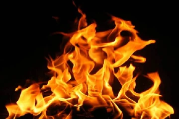 யாழில் மதுபோதையில் ஏற்பட்டுள்ள விபரீதம்! கணவன் மரணம் - மனைவி வைத்தியசாலையில்