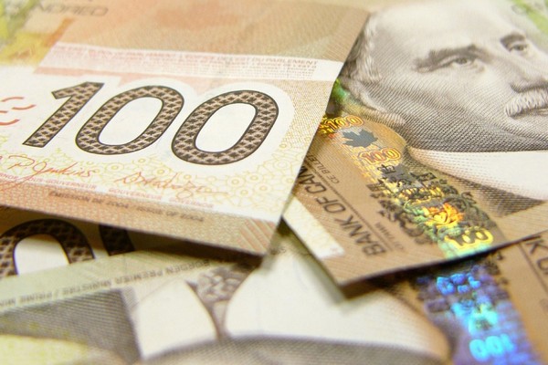 அரசாங்கத்திடமிருந்து பணம் பெறும் கனேடிய மக்கள் | People In Ontario Are About To Get Money