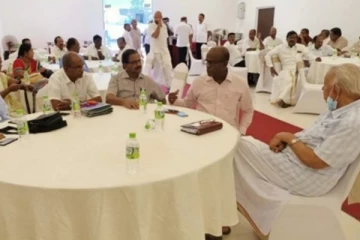 மதுபானசாலைகளுக்குள் மறைந்திருக்கும் தமிழ் அரசியல் மாபியாக்கள்!