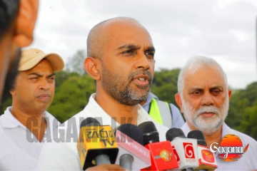 එහෙම මේ සල්ලි ටිකක් අච්චු ගැහුවට උද්දමනය නගින්නෑ, බය වෙන්න එපා බඩු මිල ස්ථාවරයිනේ ඕක නෝමල් කියන ප්රසන්න