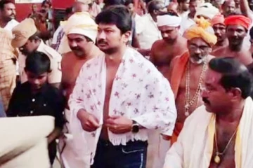 மத்தவங்க உழைப்பில் கல்லாக்கட்டிய ரெட் ஜெயண்ட்... சொந்த படத்தால் சூனியம் வைத்துக்கொண்ட உதைய்ணா..