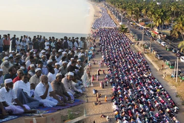 நாடளாவிய ரீதியில் இடம்பெற்ற ஹஜ் பெருநாள் தொழுகை