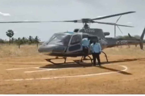 கோயில் குடமுழுக்கு..ஹெலிகாப்டரில் வந்த குடும்பத்தினர்-மக்கள் ஆச்சர்யம்! - தமிழ்நாடு