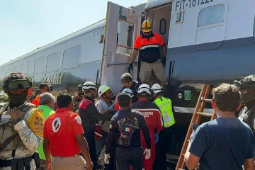 மெக்சிகோவில் மிக மோசமான தொடருந்து விபத்து! பலர் உயிரிழப்பு ; நூற்றுக்கும் மேற்பட்டோர் காயம்