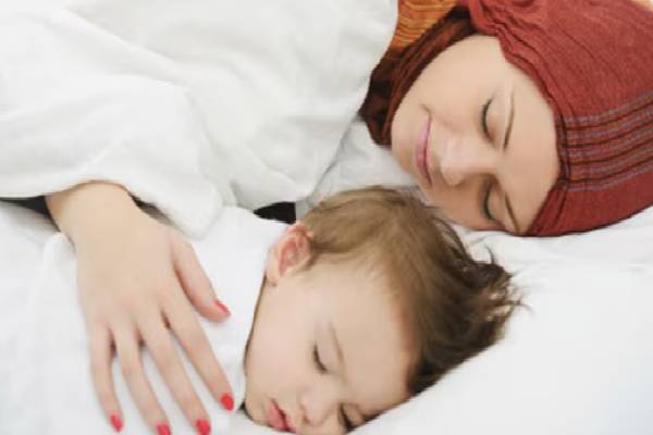 குழந்தைகளின் உயிரை காவு வாங்க்கூடிய நெப்தலின் உருண்டைகள்! எச்சரிக்கும் மருத்துவர் | What Happens If Kids Lick Naphthalene Balls குழந்தைகளின் உயிரை காவு வாங்க்கூடிய நெப்தலின் உருண்டைகள்! எச்சரிக்கும் மருத்துவர் | What Happens If Kids Lick Naphthalene Balls