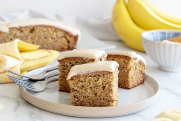 ரொம்ப ஈஸியா வீட்டிலேயே செய்யலாம் வாழைப்பழ கேக்