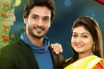 சன் டிவி ரோஜா சீரியல் நடிகையின் வாழ்க்கையில் ஏற்பட்ட சோகம்.. கண்கலங்கிய நடிகை..