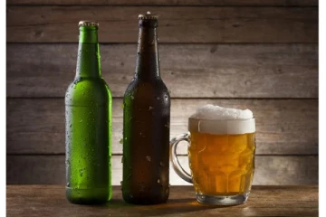 பீர் பாட்டில்கள் 2 நிறங்களில் மட்டுமே இருப்பது ஏன் தெரியுமா? பலர் அறியாத தகவல்!