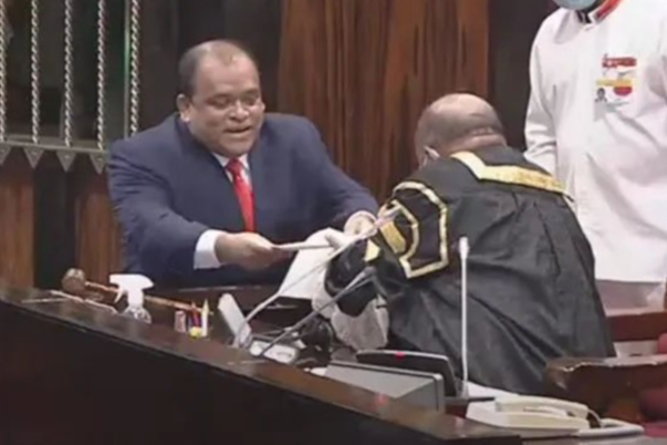 தம்மிக்க பெரேரா நாடாளுமன்ற உறுப்பினரானார் ! | Dammika Perera Becomes Member Of Parliament