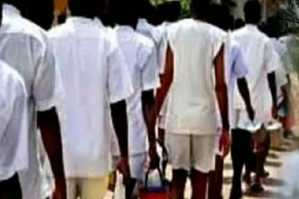 பொசன் பௌர்ணமியை முன்னிட்டு சிறைக் கைதிகள் பலருக்கு விசேட மன்னிப்பு! | Special Pardon For Many Prison Inmates Poson Poya