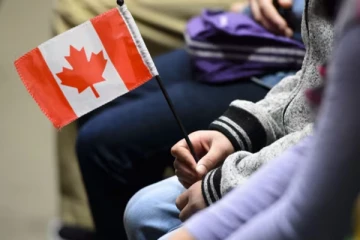 புலம்பெயர்தல் குறித்த கனேடியர்களின் தற்போதைய மன நிலை என்ன?