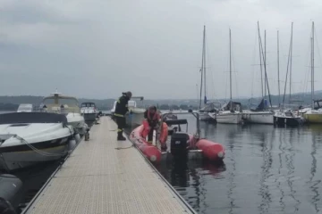 இத்தாலியில் சுற்றுலாப் படகு கவிழ்ந்ததில் நால்வர் பலி