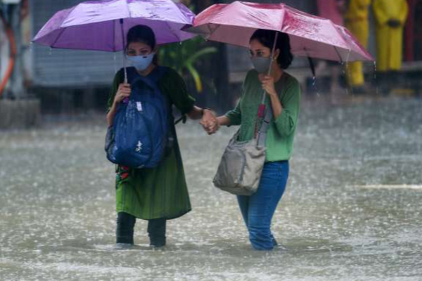 யாழில் திடீரென பெய்த கடும் மழை ; பலர் பாதிப்பு | Sudden Heavy Rain In Jaffna Many Affected