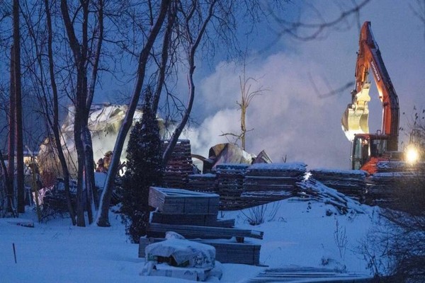 கியூபெக்கில் காணாமல் போனவர்கள் சடலங்களாக மீட்பு | Police Find 3 Bodies At Site Of Quebec Propane