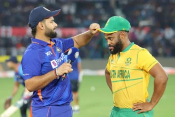 இரண்டாவது போட்டியிலும் இந்தியா தோல்வி - கழுவி ஊற்றும் ரசிகர்கள்..!